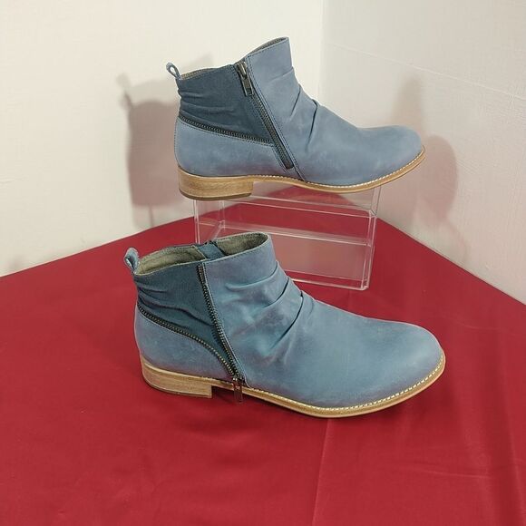 CAT FOOTWEAR Women's SZ 9.5W Slouch Style With Side Zip Kiley Boots Shoes . - Picture 2 of 10